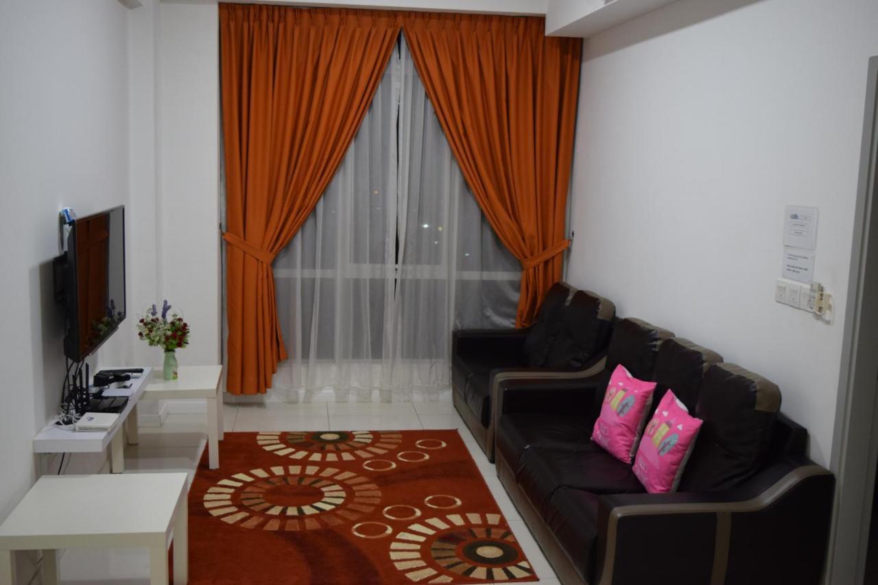 Sutera Avenue Kota Kinabalu Appartement Buitenkant foto