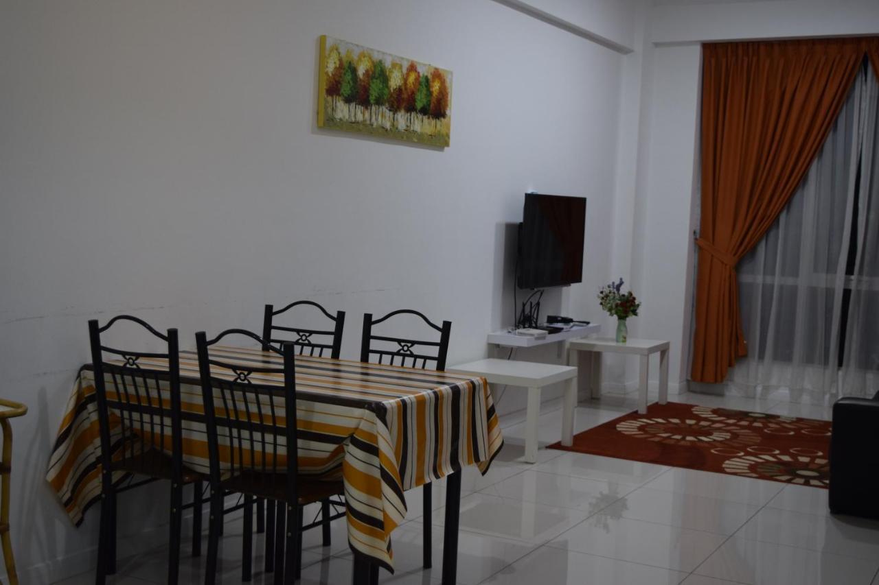 Sutera Avenue Kota Kinabalu Appartement Buitenkant foto