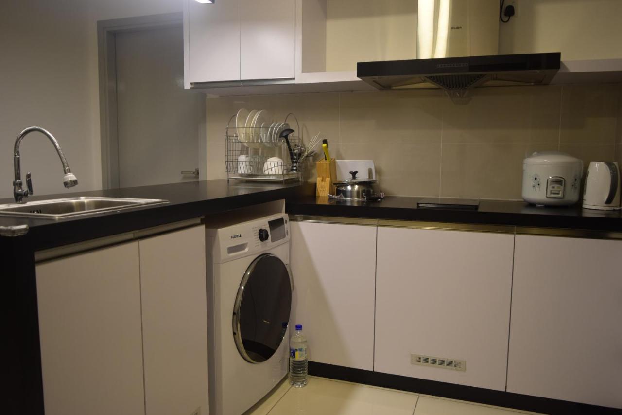 Sutera Avenue Kota Kinabalu Appartement Buitenkant foto