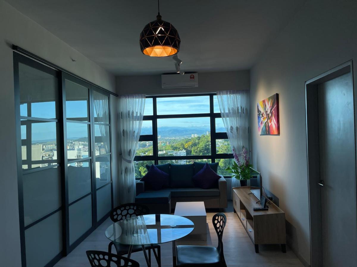 Sutera Avenue Kota Kinabalu Appartement Buitenkant foto