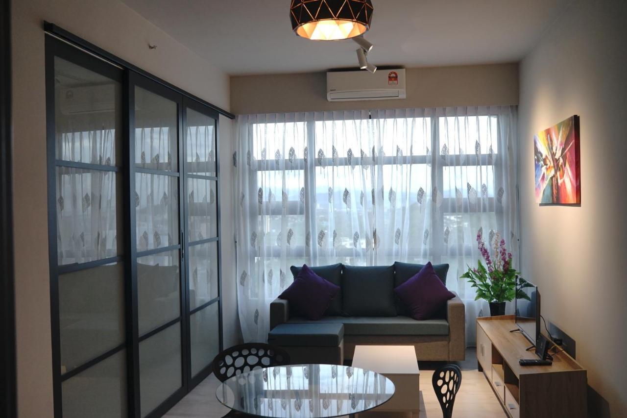 Sutera Avenue Kota Kinabalu Appartement Buitenkant foto