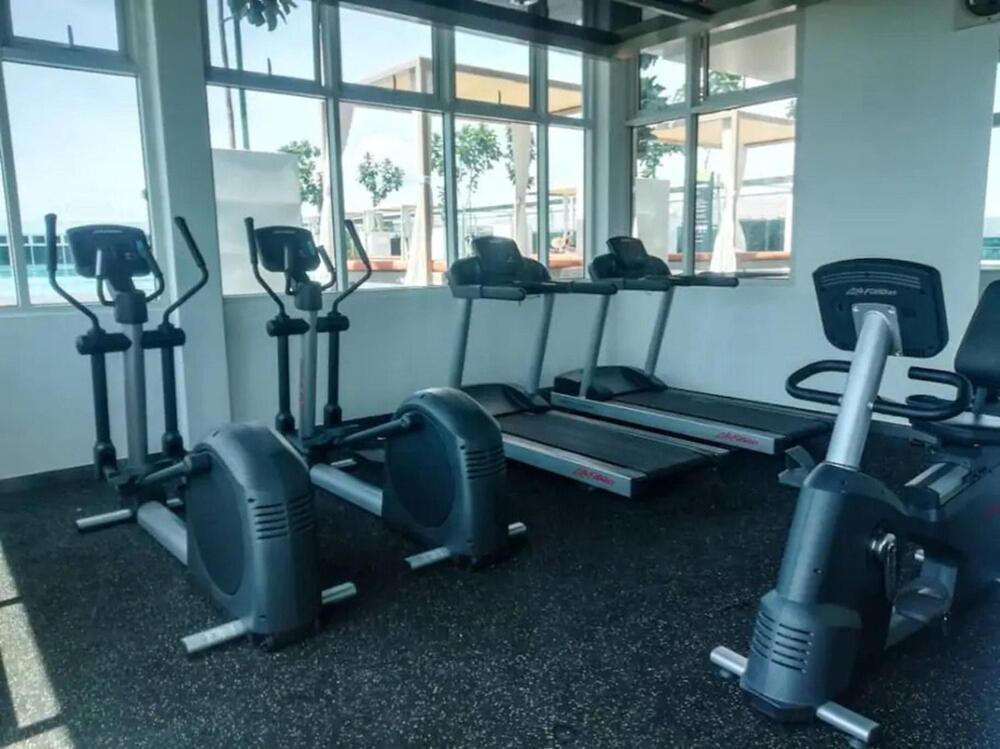 Sutera Avenue Kota Kinabalu Appartement Buitenkant foto