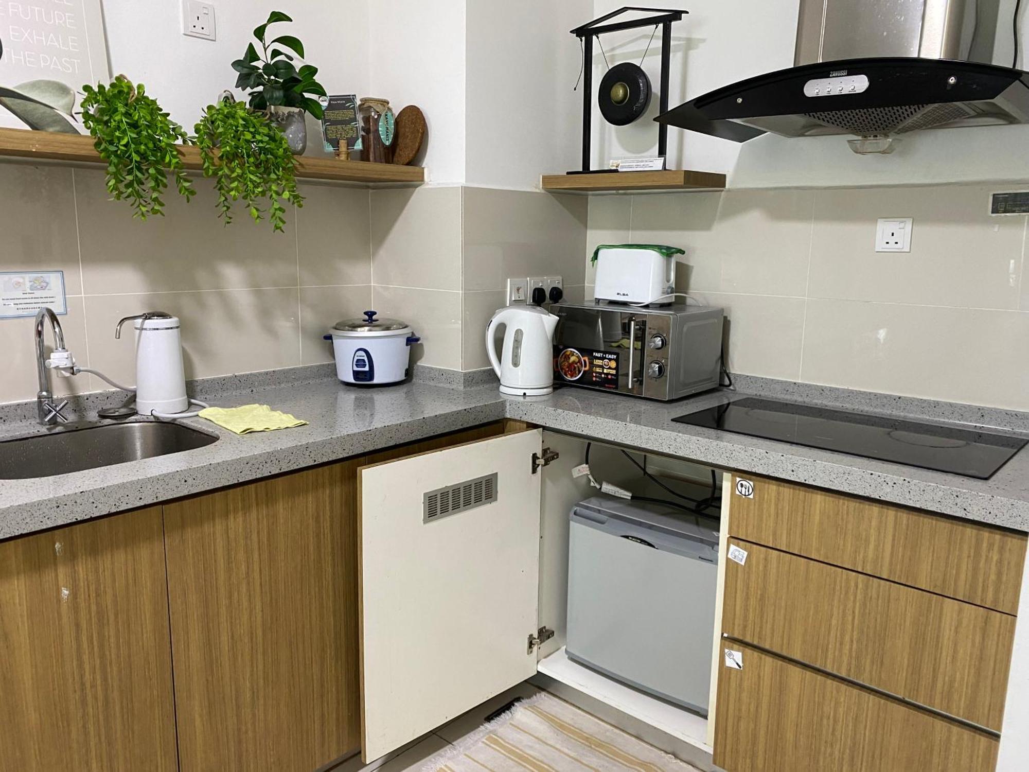 Sutera Avenue Kota Kinabalu Appartement Buitenkant foto