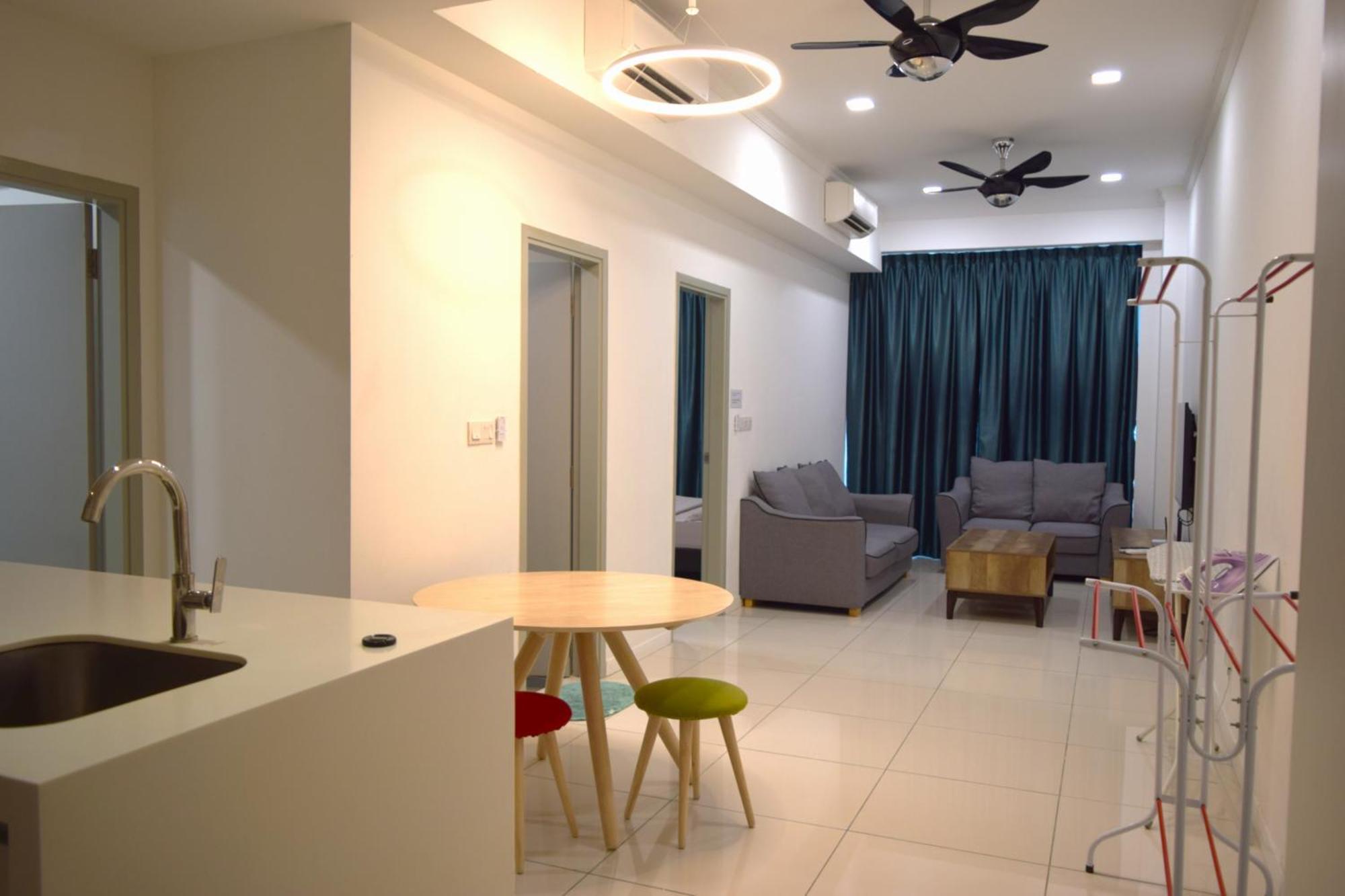 Sutera Avenue Kota Kinabalu Appartement Buitenkant foto