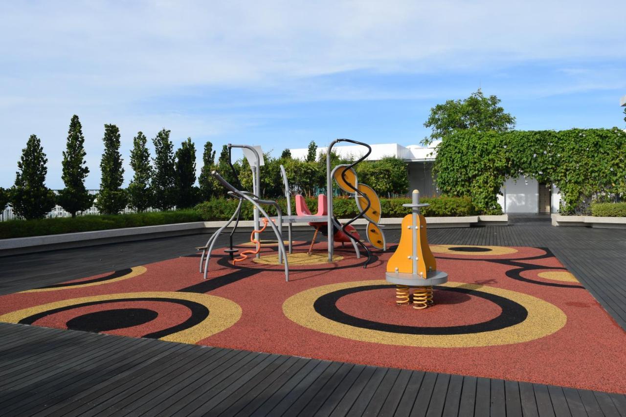 Sutera Avenue Kota Kinabalu Appartement Buitenkant foto